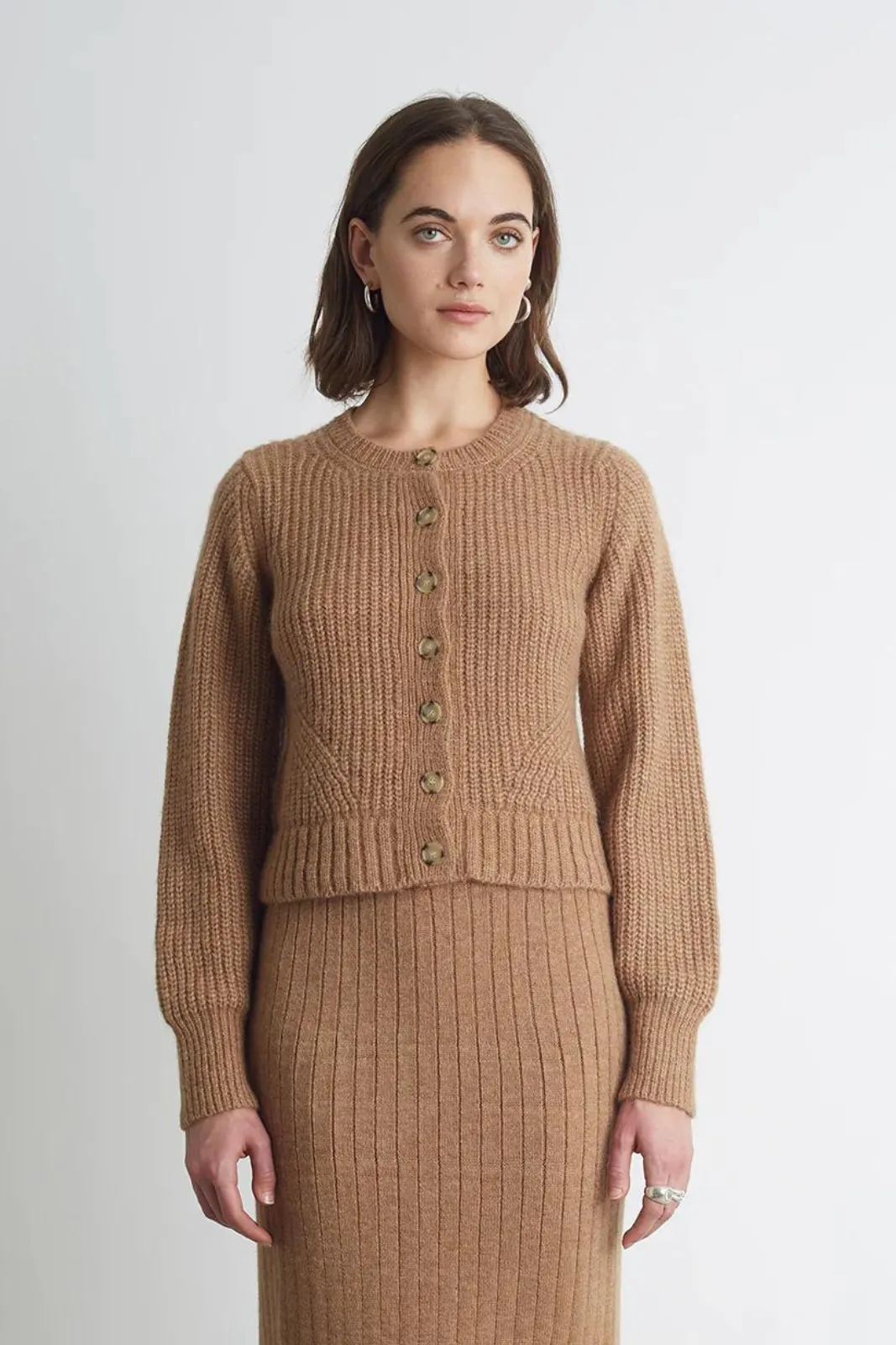 Becca Cardi, Camel