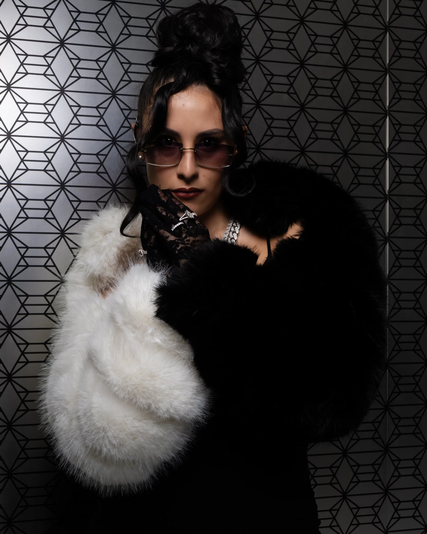 Osaka Black and White Faux Fur Ribbed Sleeves Shawl