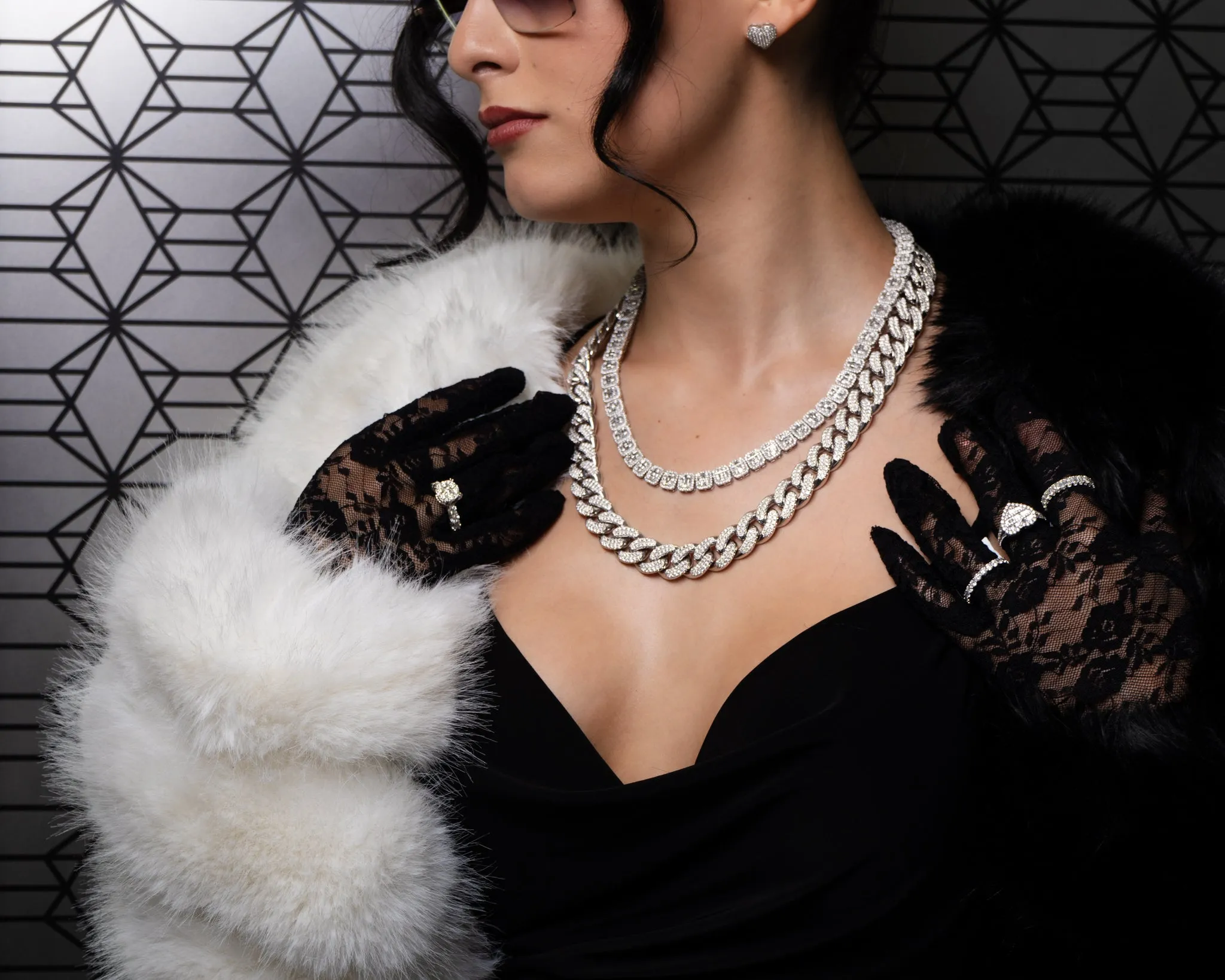 Osaka Black and White Faux Fur Ribbed Sleeves Shawl