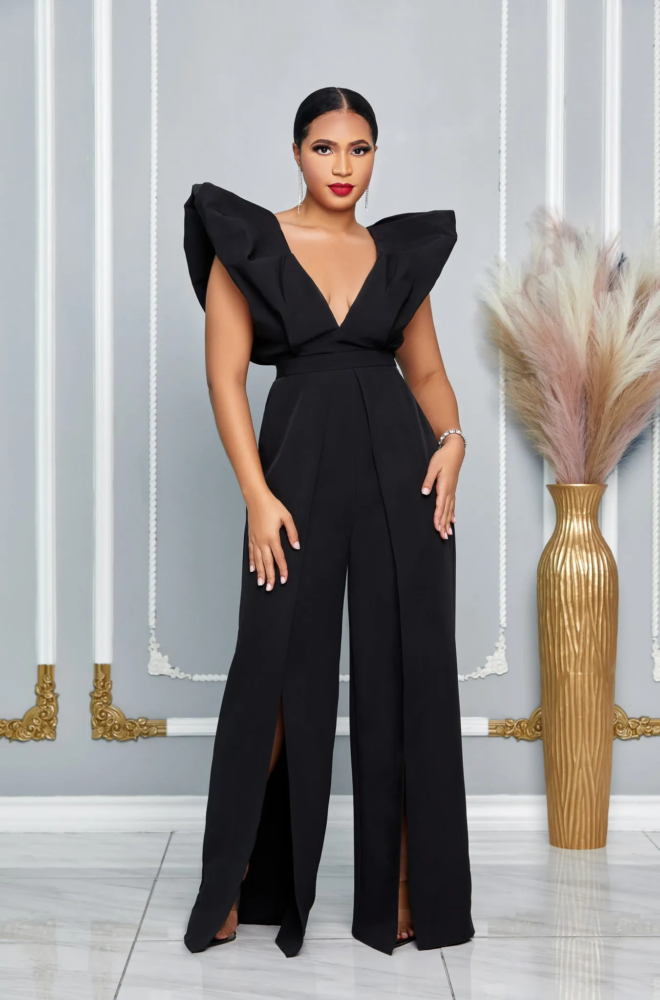 V NECKLINE PUFF SHOULDER SLIT LEG JUMPSUIT (BLACK)