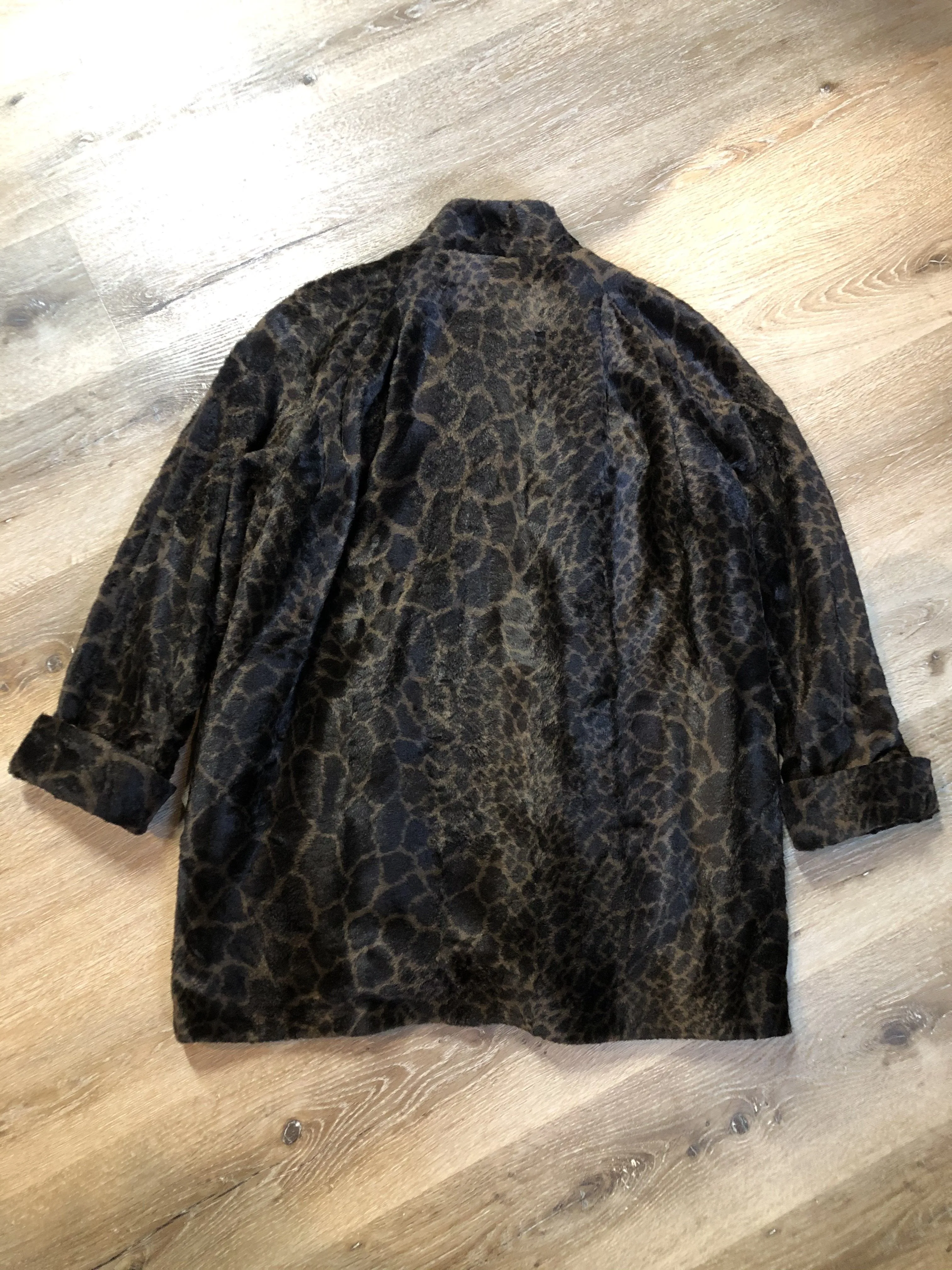 Vintage Novelti Faux Leopard Print Fur Jacket. Made in USA